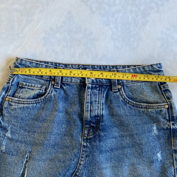 Only distressed denim skirt with slit - Picture 10 of 13